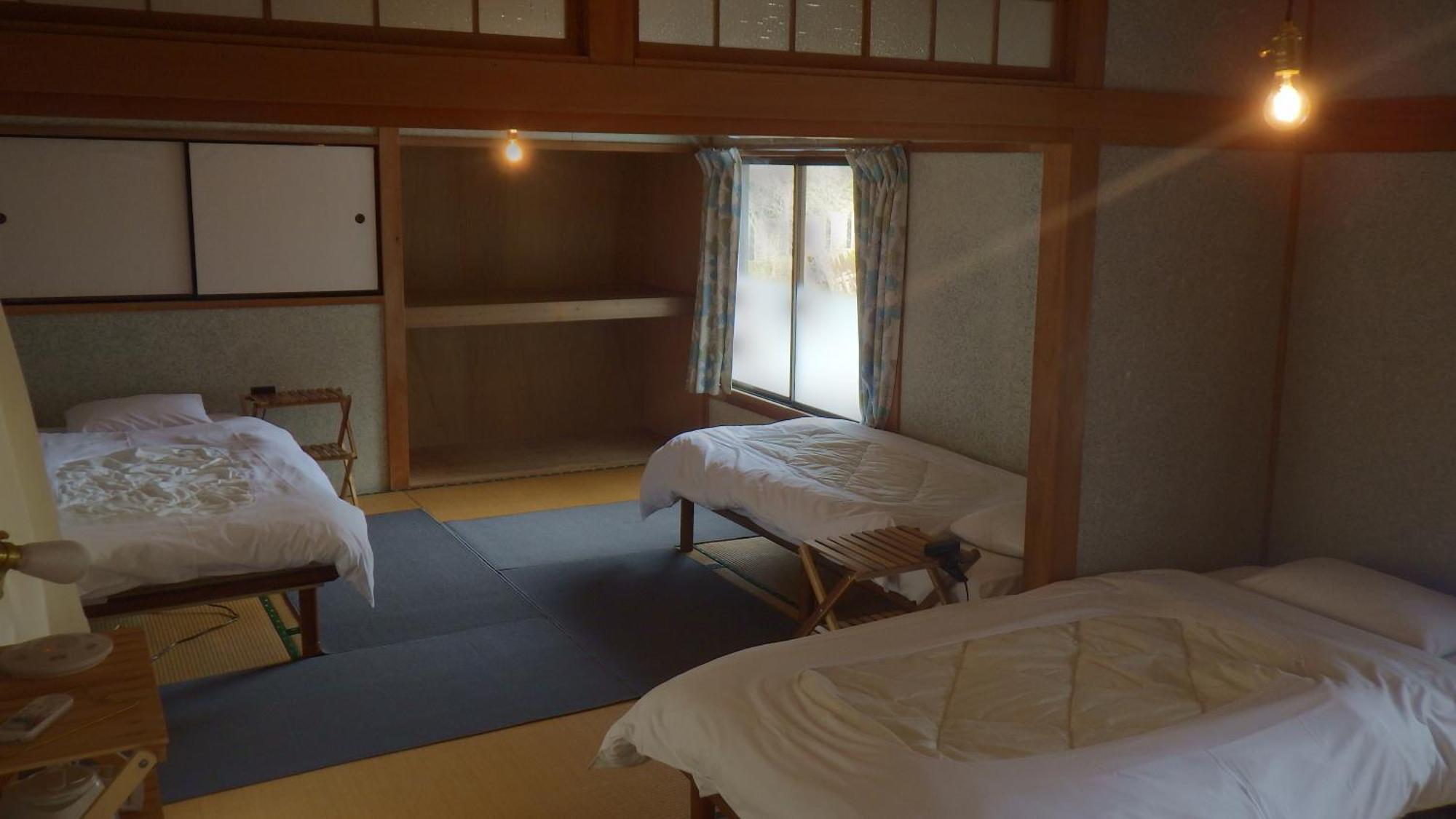 Cosmos Guesthouse Miyoshi (Tokushima) Exterior foto